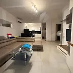 Novi Apartment *