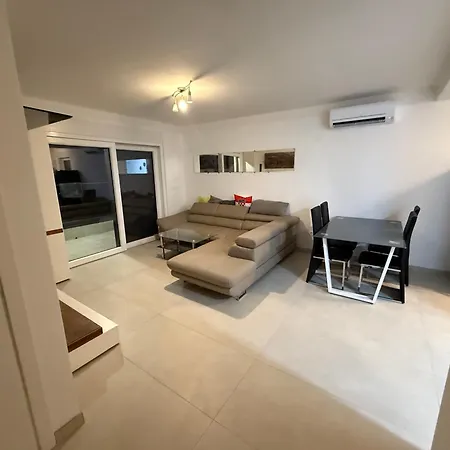 Apartman Novi