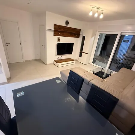 Novi * Нови-Винодолски