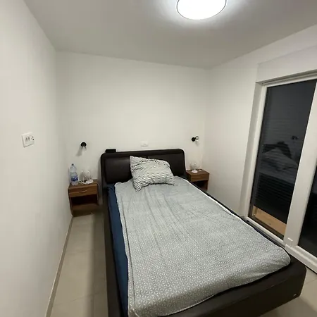 Novi
